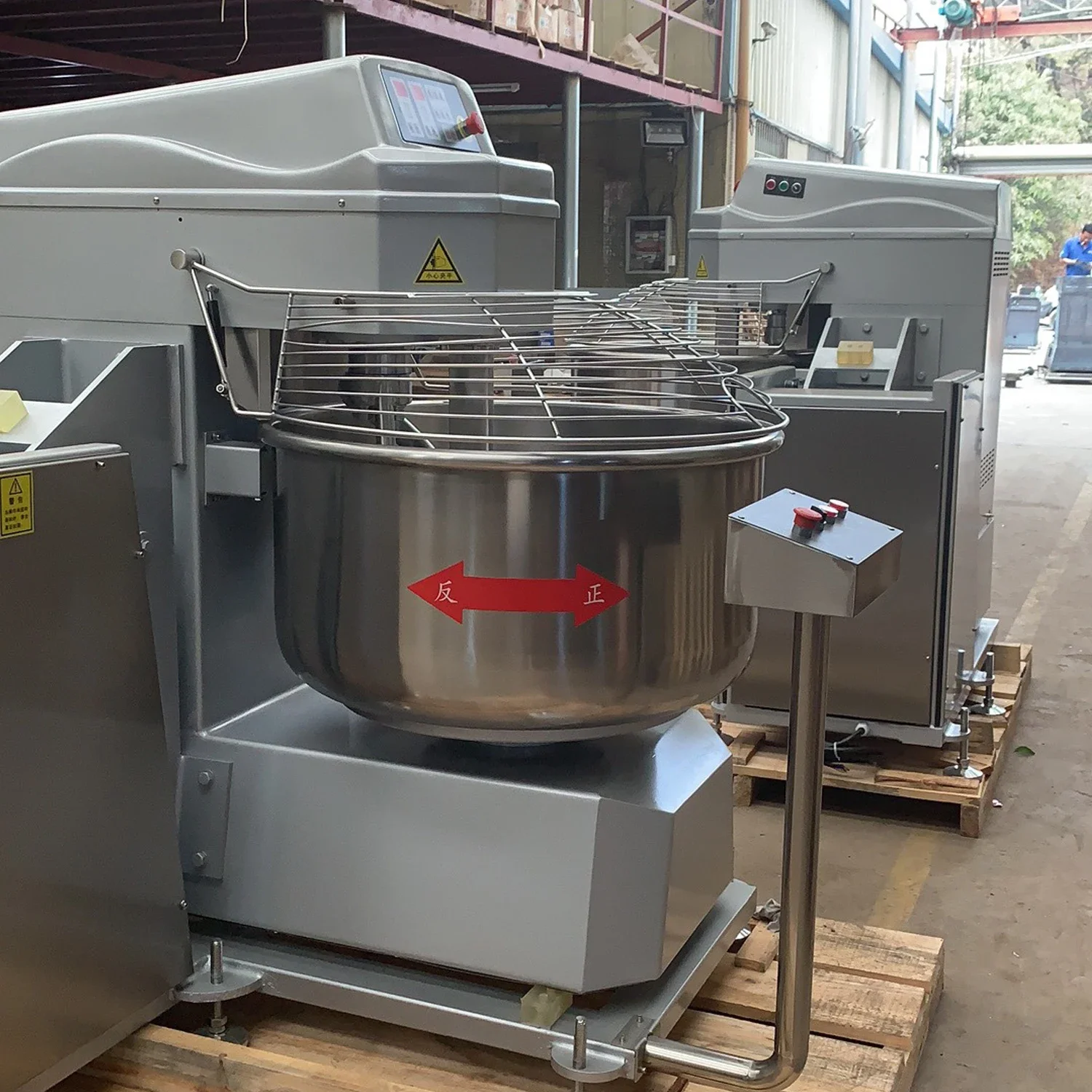 Commercial Bakery Equipment 20 - огляд і ціна Heavy Equipment Mixer